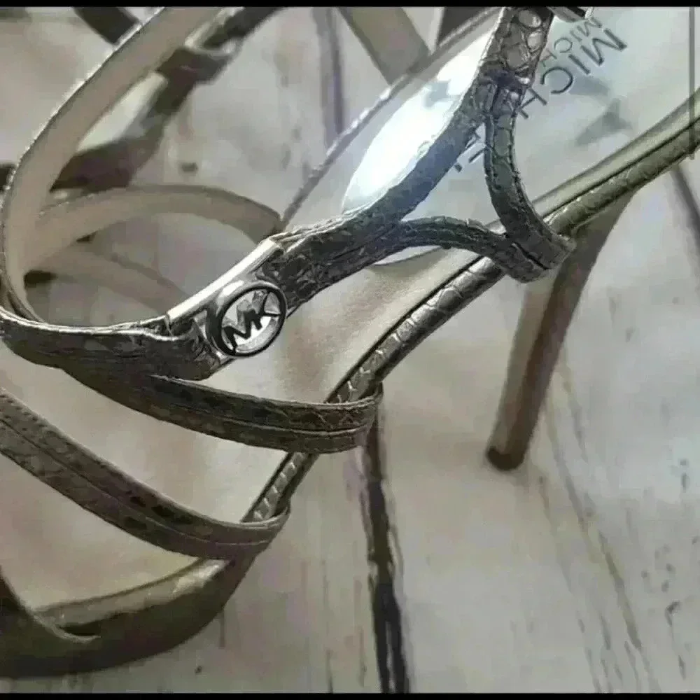 Michael Michael Kors Criss-Cross Strappy Platform Sandal in Silver Size 8.5
